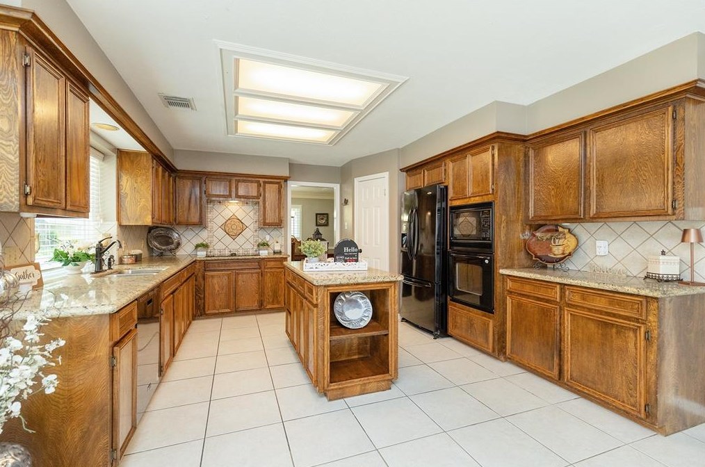 7407 Starbridge Dr, Houston TX  77095-2671 exterior