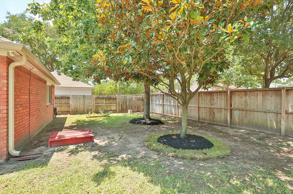 7407 Starbridge Dr, Houston TX  77095-2671 exterior