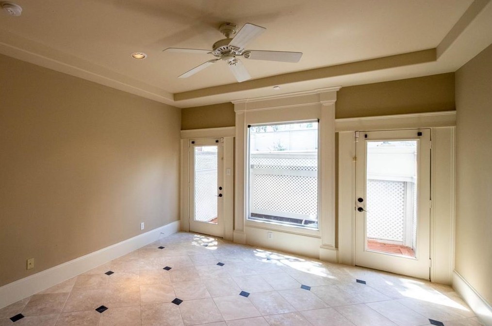 1524 Maryland St, Houston TX  77006-1822 exterior