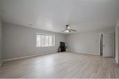 811 Loire Lane, Houston, TX 77090 - Photo 35