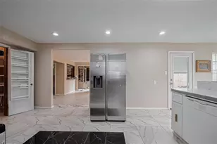 811 Loire Ln, Houston, TX 77090 - Photo 11