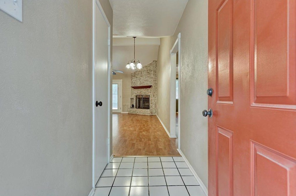 83 Summer Crest Cir, Spring TX  77381-2965 exterior