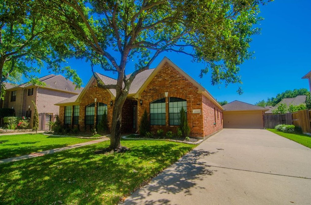 17515 Heartwind Ct, Houston TX  77095-3996 exterior