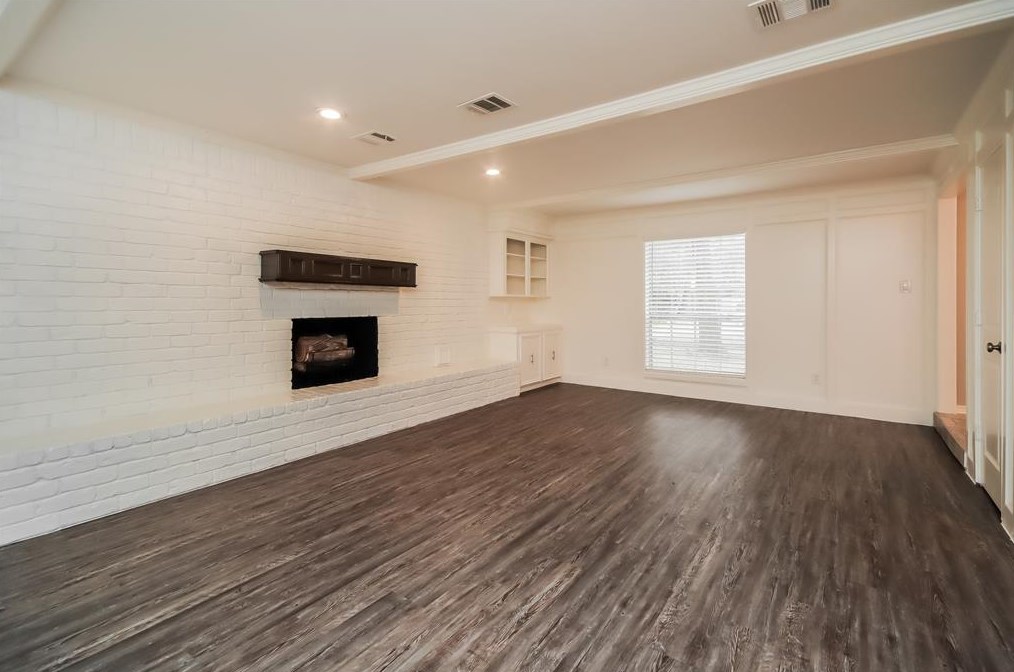 18 Rambling Wood Ct, Spring TX  77380-1537 exterior