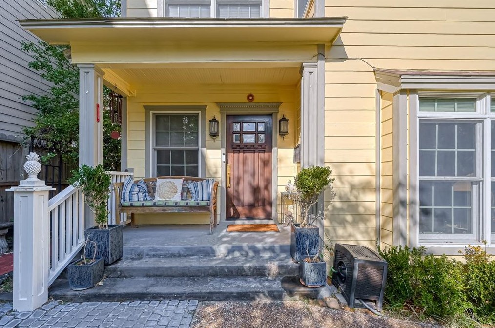 211 Roy St, Houston TX  77007-7244 exterior
