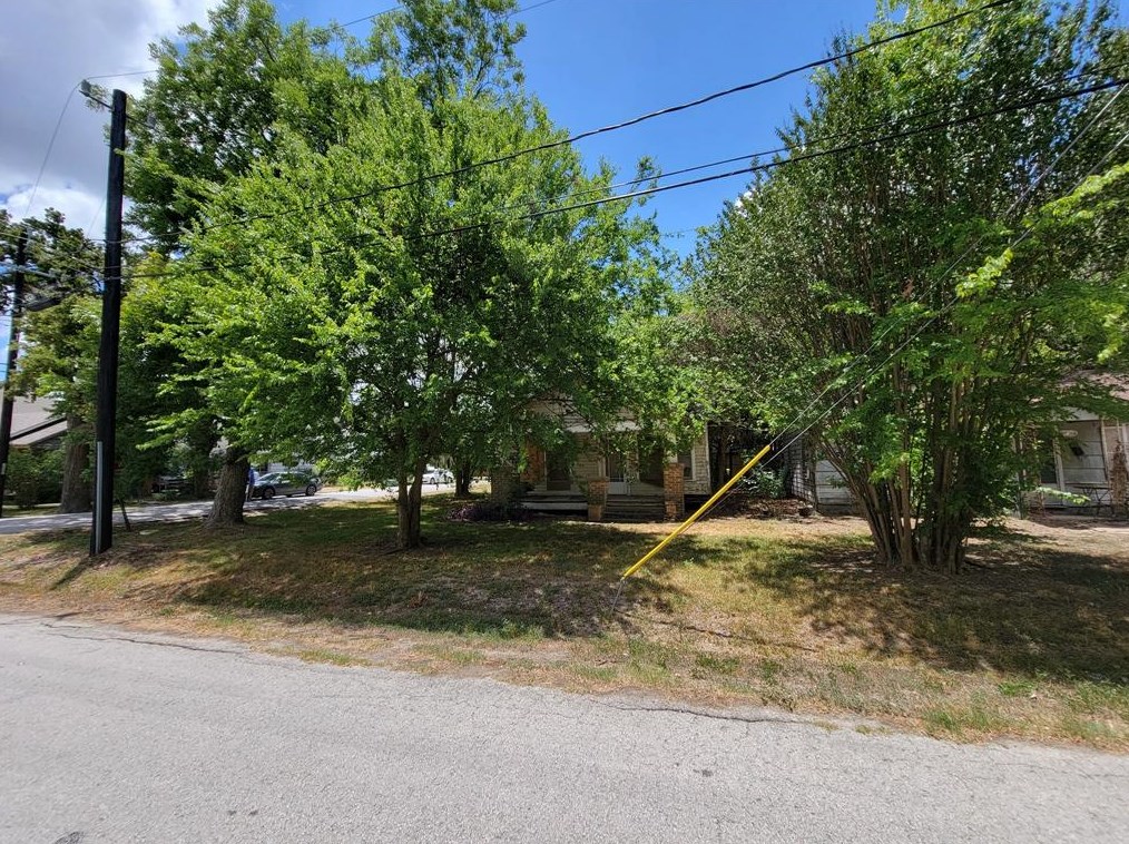 5301 Kansas, Houston TX 77007-1112 exterior