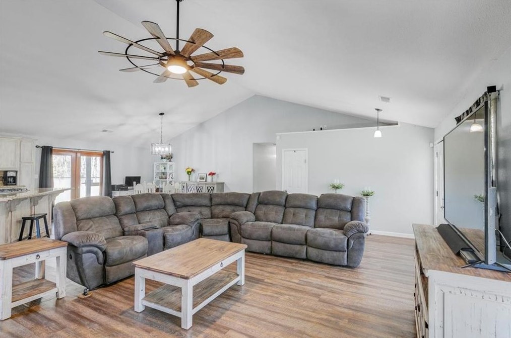 7870 Timberland Dr, Orange TX  77632-3795 exterior