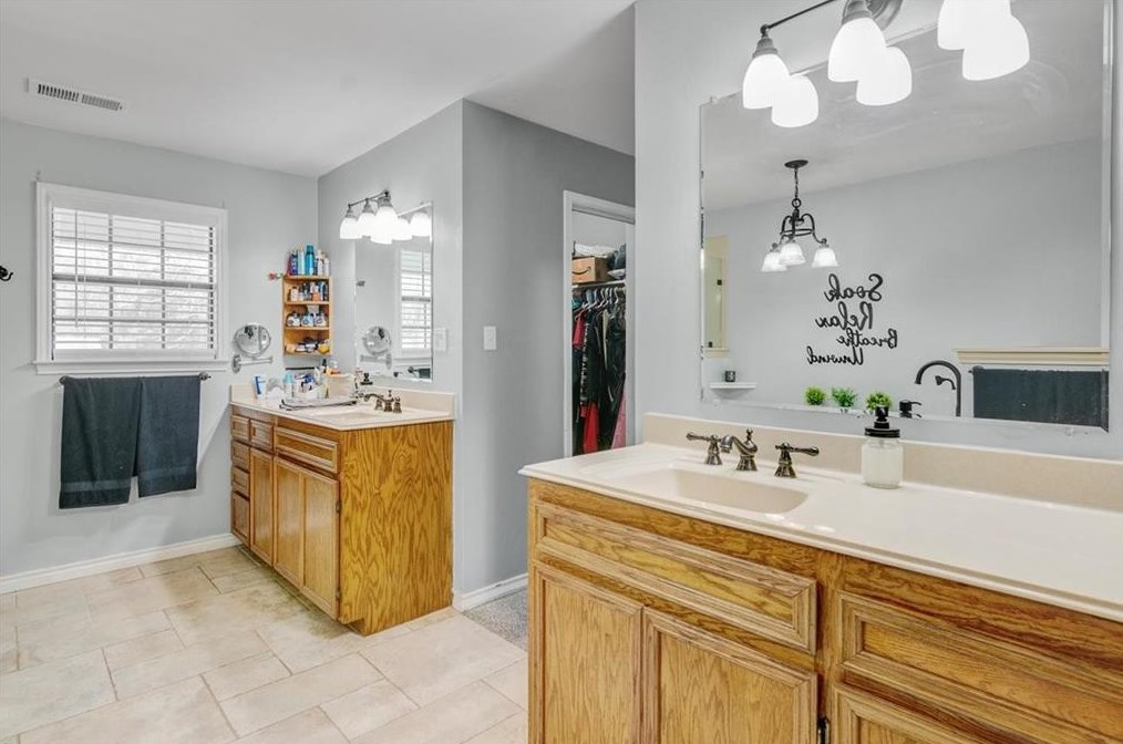 7870 Timberland Dr, Orange TX  77632-3795 exterior