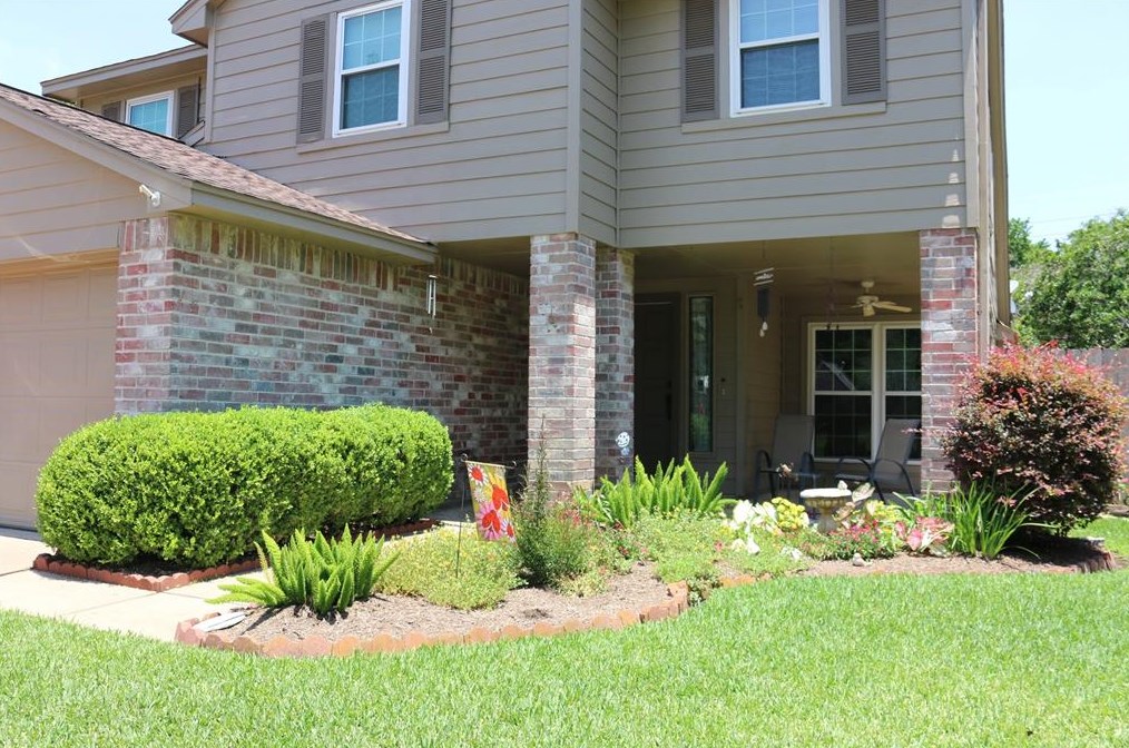 2007 Creek Valley Ln, Sugar Land TX  77478-5219 exterior