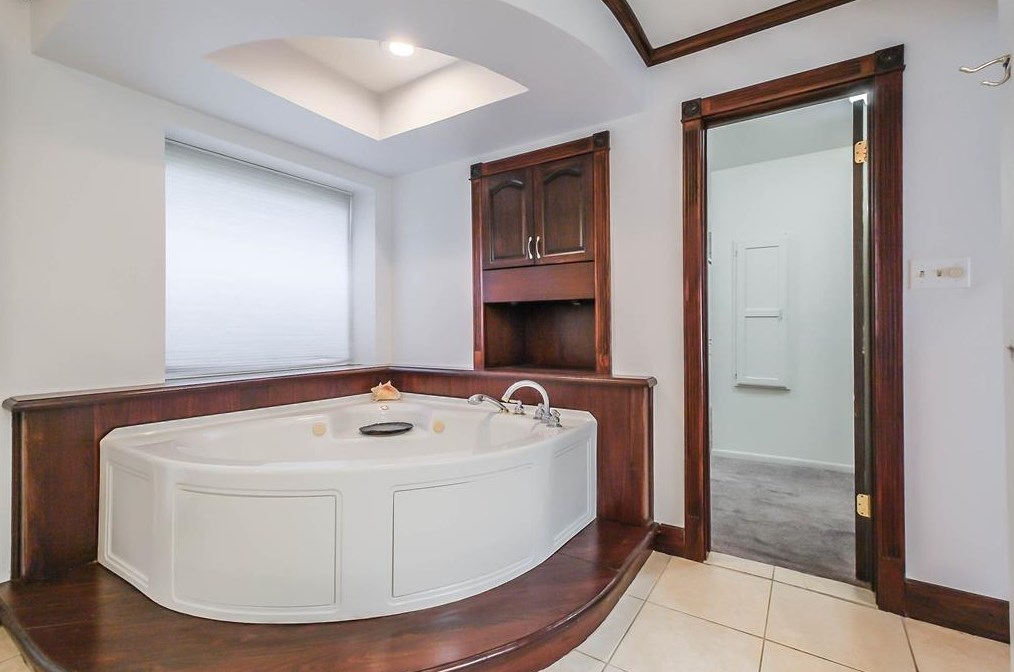 725 42 St, Houston TX  77018-4428 exterior