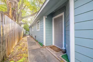 305 N Ennis St, Houston, TX 77003 - Photo 1