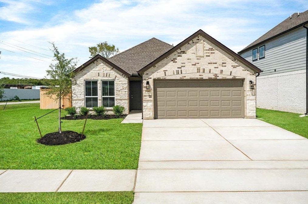 10918 Fall Fern Cir, Houston TX  77044-6099 exterior