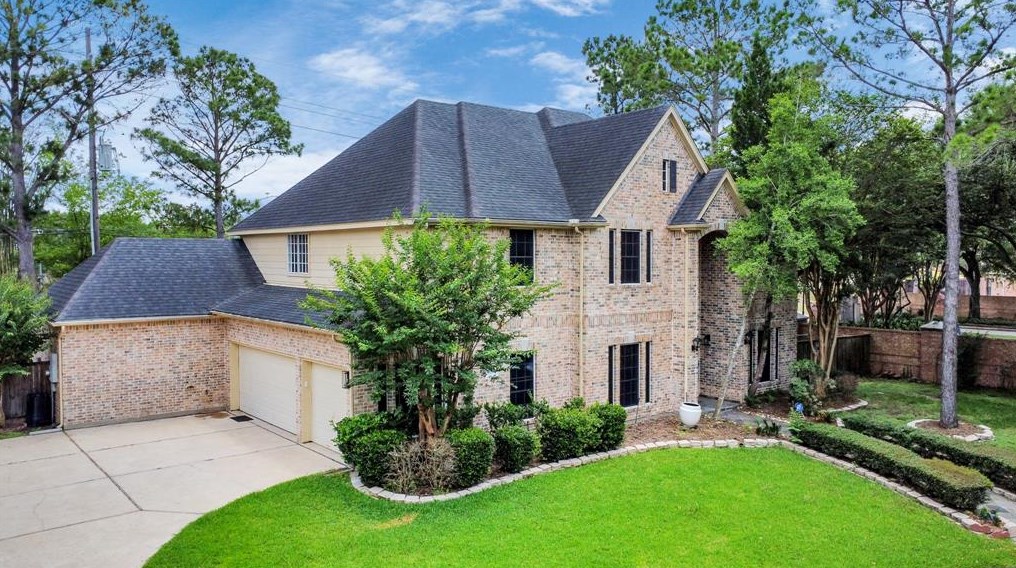 5502 Olympiad Dr, Houston TX  77041-5519 exterior