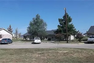 401 Bicentennial, Bonham, TX 75418 - Photo 3