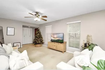 10382 Hammerly Boulevard, Houston, TX 77043 - Photo 3