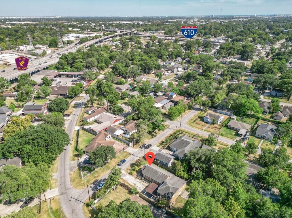 6609 Cochran, Houston TX  77009-2127 exterior