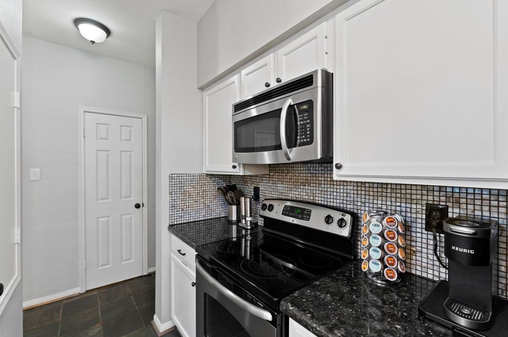 512 Wilcrest Dr, Houston TX  exterior