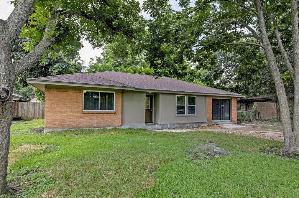 6225 Indigo St, Houston TX  77074-7425 exterior