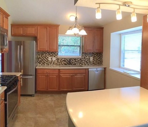 15 Tremont Woods Ct, Spring TX  77381-2516 exterior