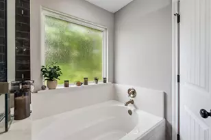 129 Bridgepoint, Onalaska, TX 77360 - Photo 17