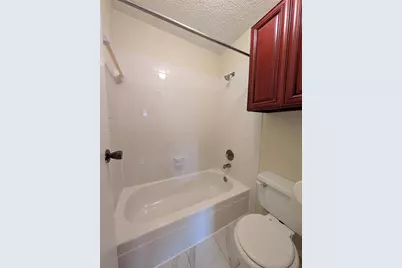 2750 Holly Hall Street #1504, Houston, TX 77054 - Photo 15