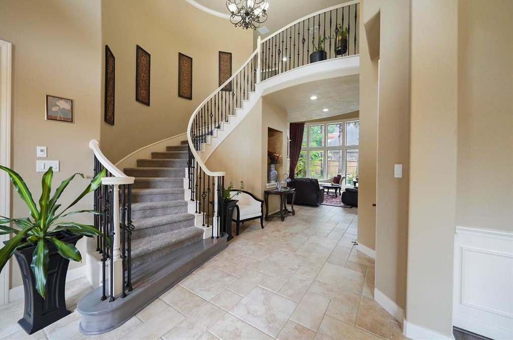 86 Lenox Hill Dr, Spring TX  77382-2527 exterior