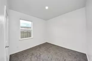 25469 Black Spruce Dr, Cleveland, TX 77328 - Photo 29