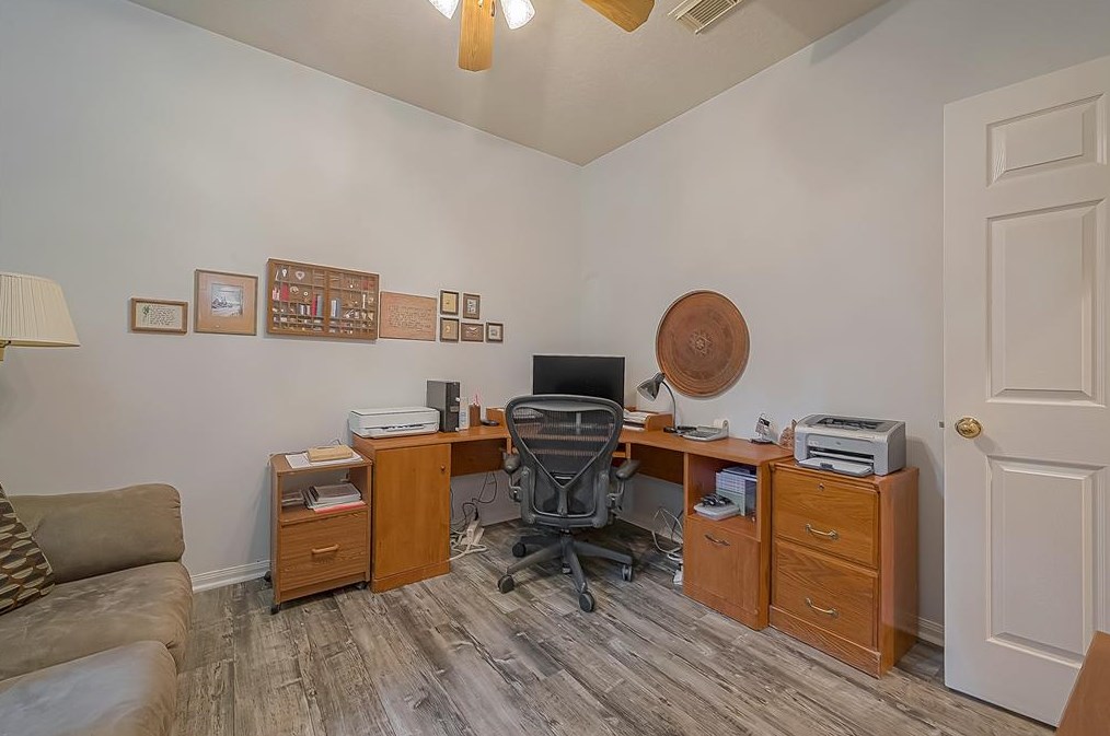 1407 Green Tree Dr, Tomball TX  77375-4361 exterior