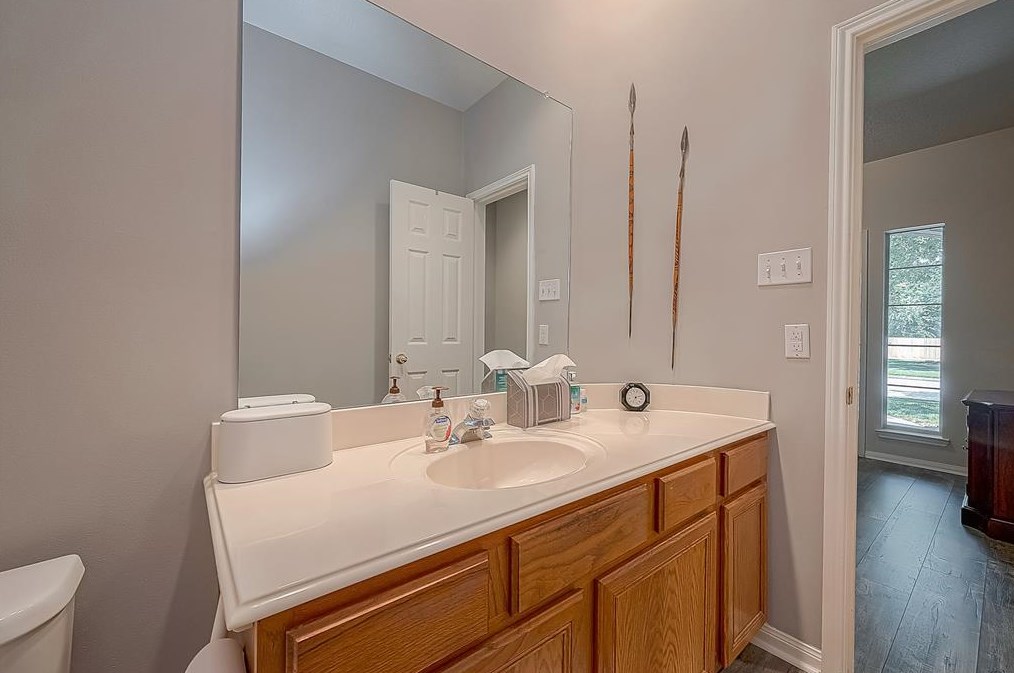 1407 Green Tree Dr, Tomball TX  77375-4361 exterior