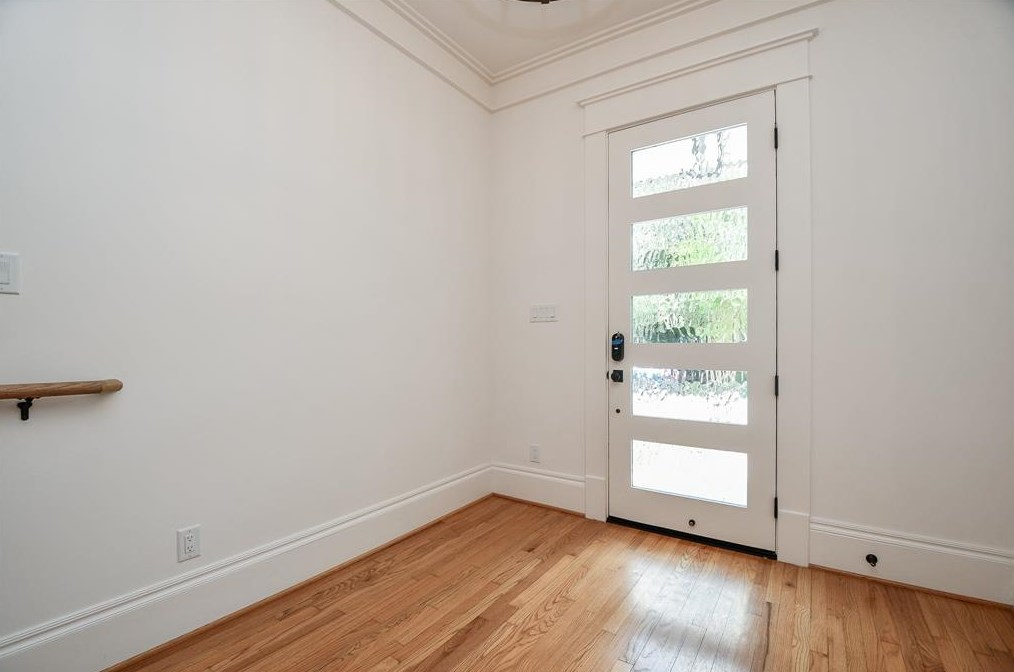 606 Teetshorn St, Houston TX  77009-7536 exterior