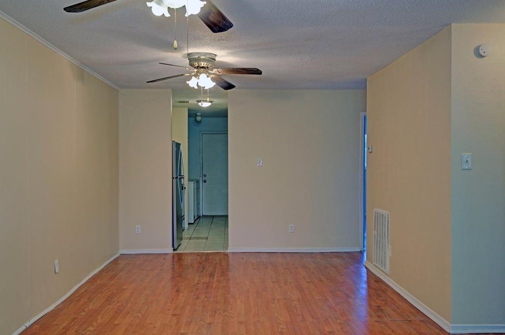 12724 Shannon Hills Dr, Houston TX  77099-1242 exterior