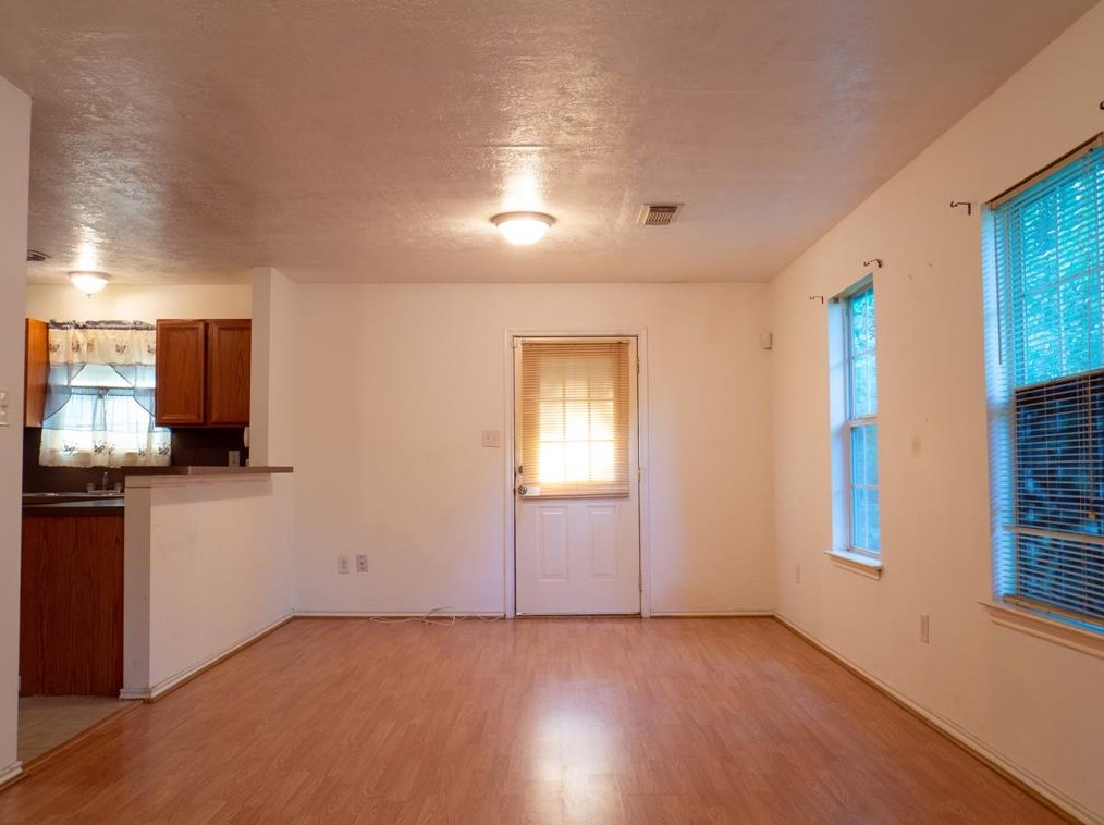 5706 Tuskegee St, Houston TX  77091-4123 exterior
