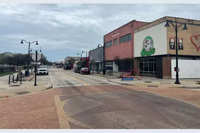 112 W Texas Avenue, Baytown, TX 77520 - Photo 3