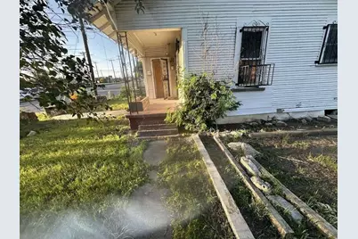 1718 N Walters, San Antonio, TX 78208 - Photo 3