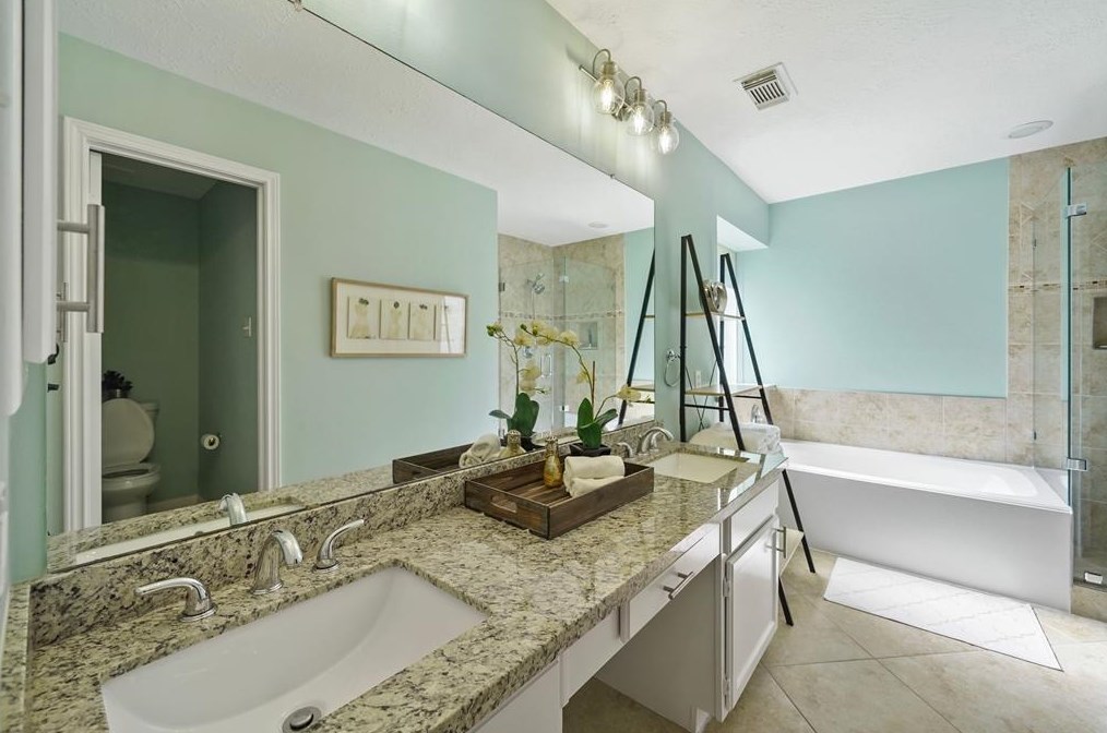 3302 Barkers Frst Ln, Houston TX  77084-5549 exterior