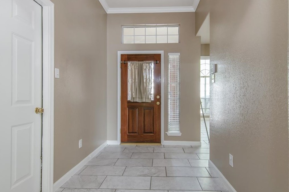 3302 Falcon Trail Dr, Spring TX  77373-7651 exterior