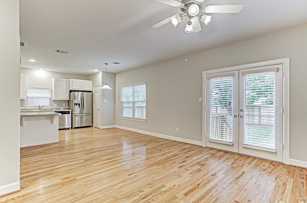 833 40th St, Houston TX  77022-4738 exterior