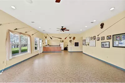 804 Robson, Columbus, TX 78934 - Photo 5