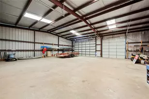 804 Robson, Columbus, TX 78934 - Photo 11