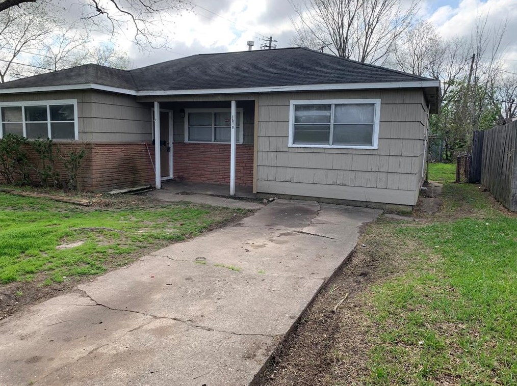 1510 Scarborough Ln, Pasadena TX  77502-1638 exterior