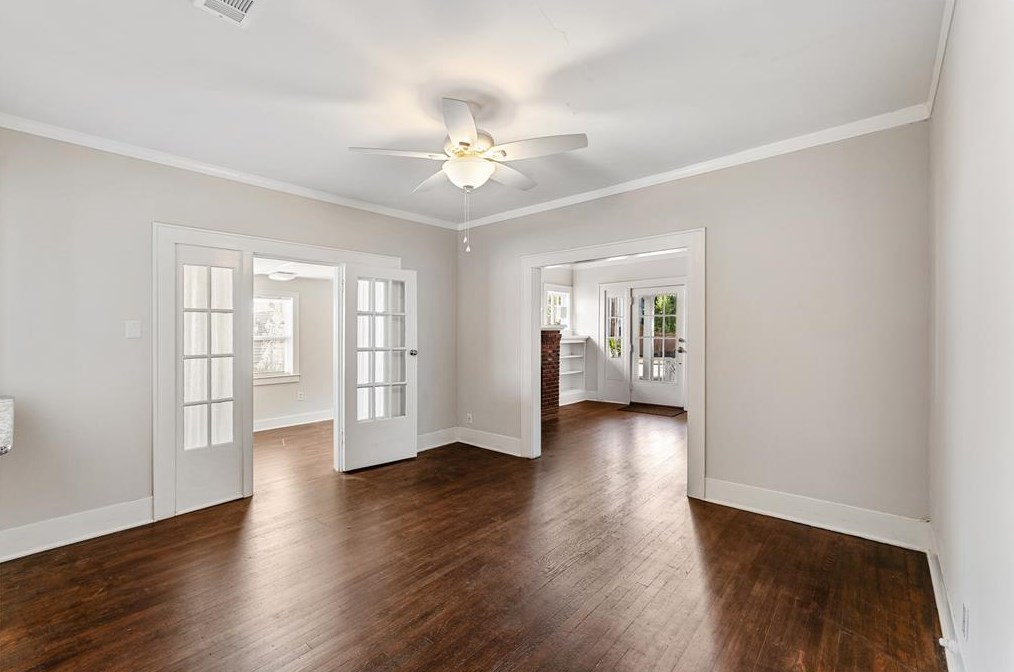1118 Stanford St, Houston TX  77019-4307 exterior