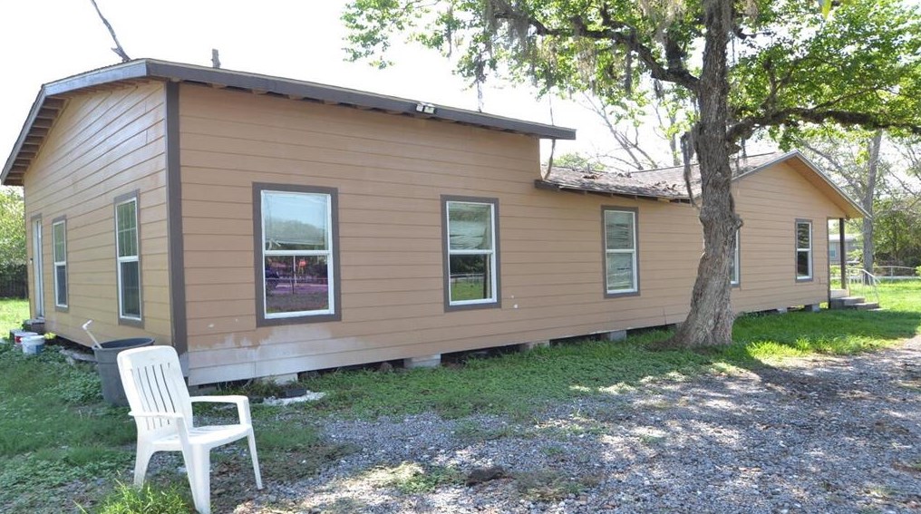 13013 Edgehill Dr, Houston TX  77049-2110 exterior