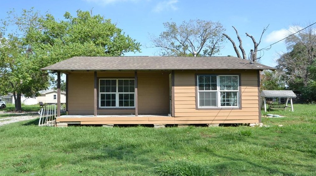 13013 Edgehill Dr, Houston TX  77049-2111 exterior