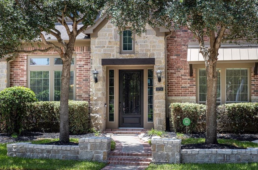 18714 Colony Shore Dr, Cypress TX  77433-2484 exterior