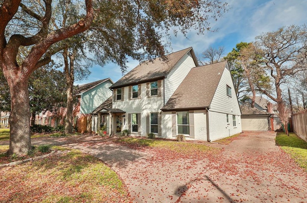 5010 Oak Shadows Dr, Houston TX  77091-4530 exterior