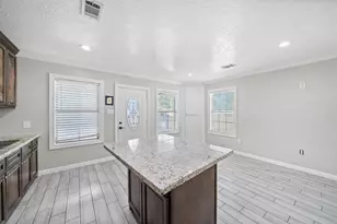 7941 Goode St, Houston, TX 77012 - Photo 23