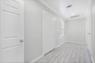 7941 Goode St, Houston, TX 77012 - Photo 11