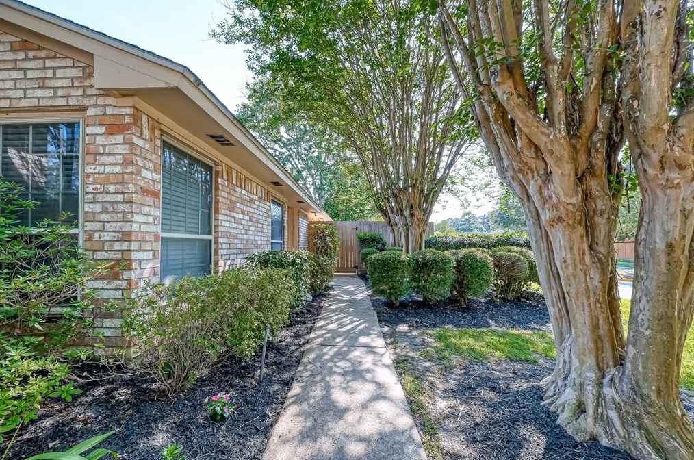 25419 Mill Pond Ln, Spring TX  77373-6080 exterior