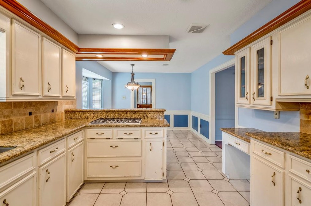 5522 Summerfield Ln, Spring TX  77379-7968 exterior