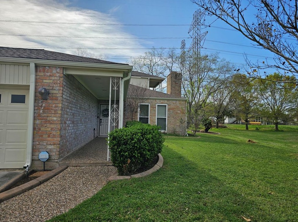 17 Bendwood Dr, Sugar Land TX  77478-3701 exterior